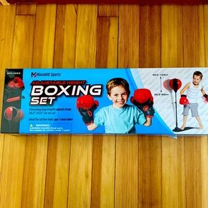 NWT - kids boxing toy 🥊